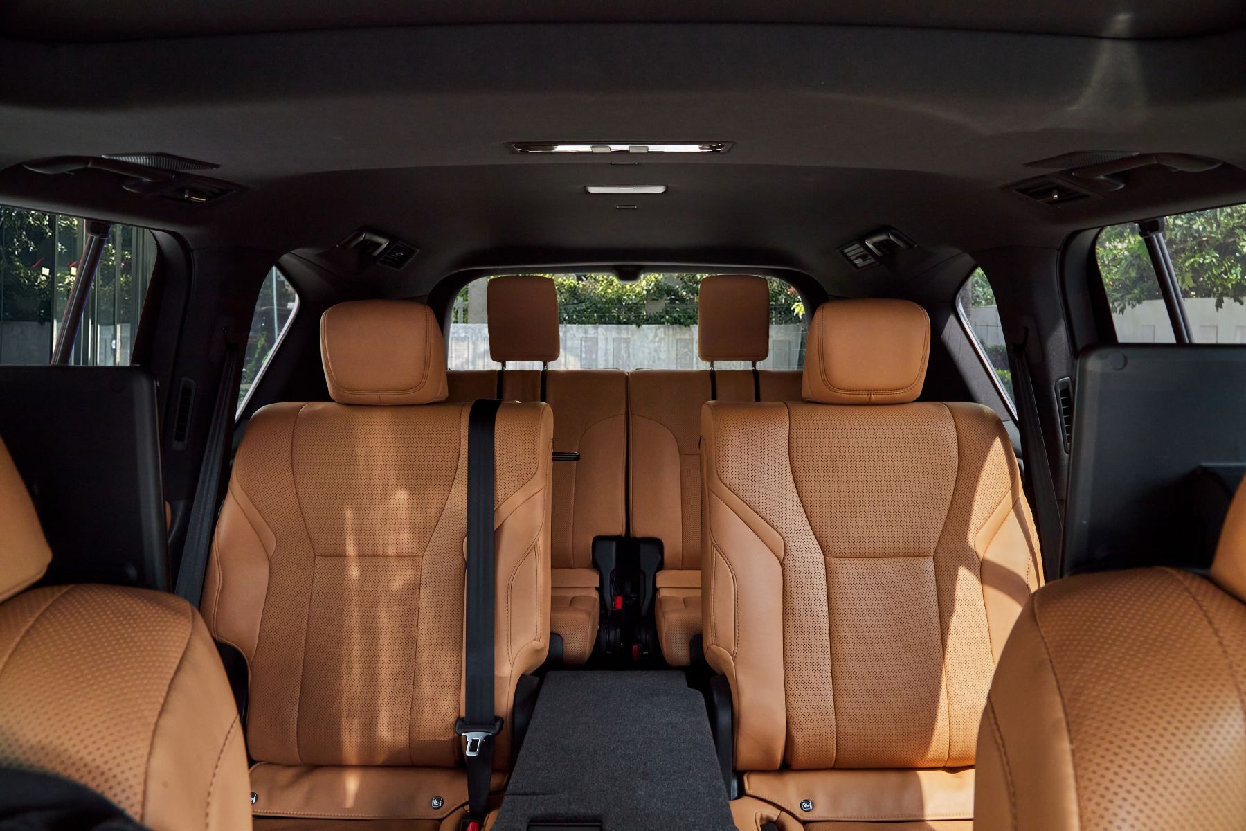 lexus-lx600-noi-that-nau4